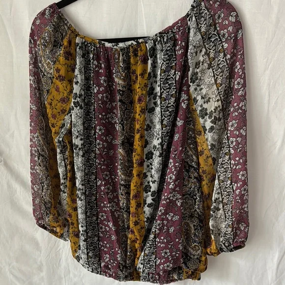 I.N. Studio Multicolor Floral Blouse - Picture 8 of 8